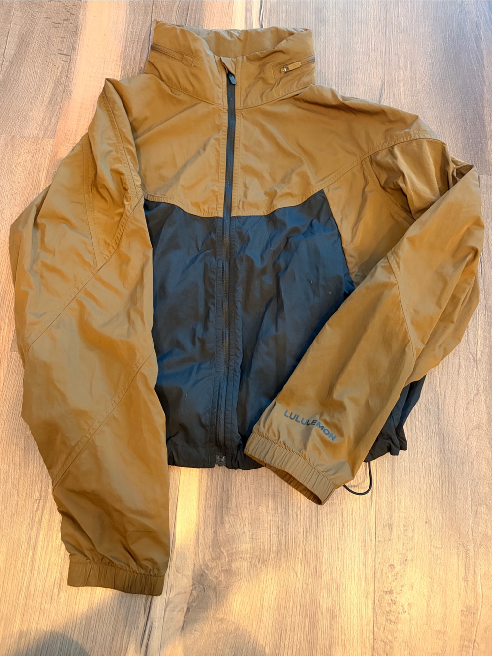 Lululemon Windbreaker